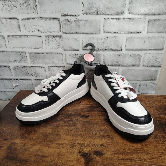 Sanrio Hello Kitty X Primark Collab Exclusive Platform Sneakers Woman’s 9 - Picture 8 of 8
